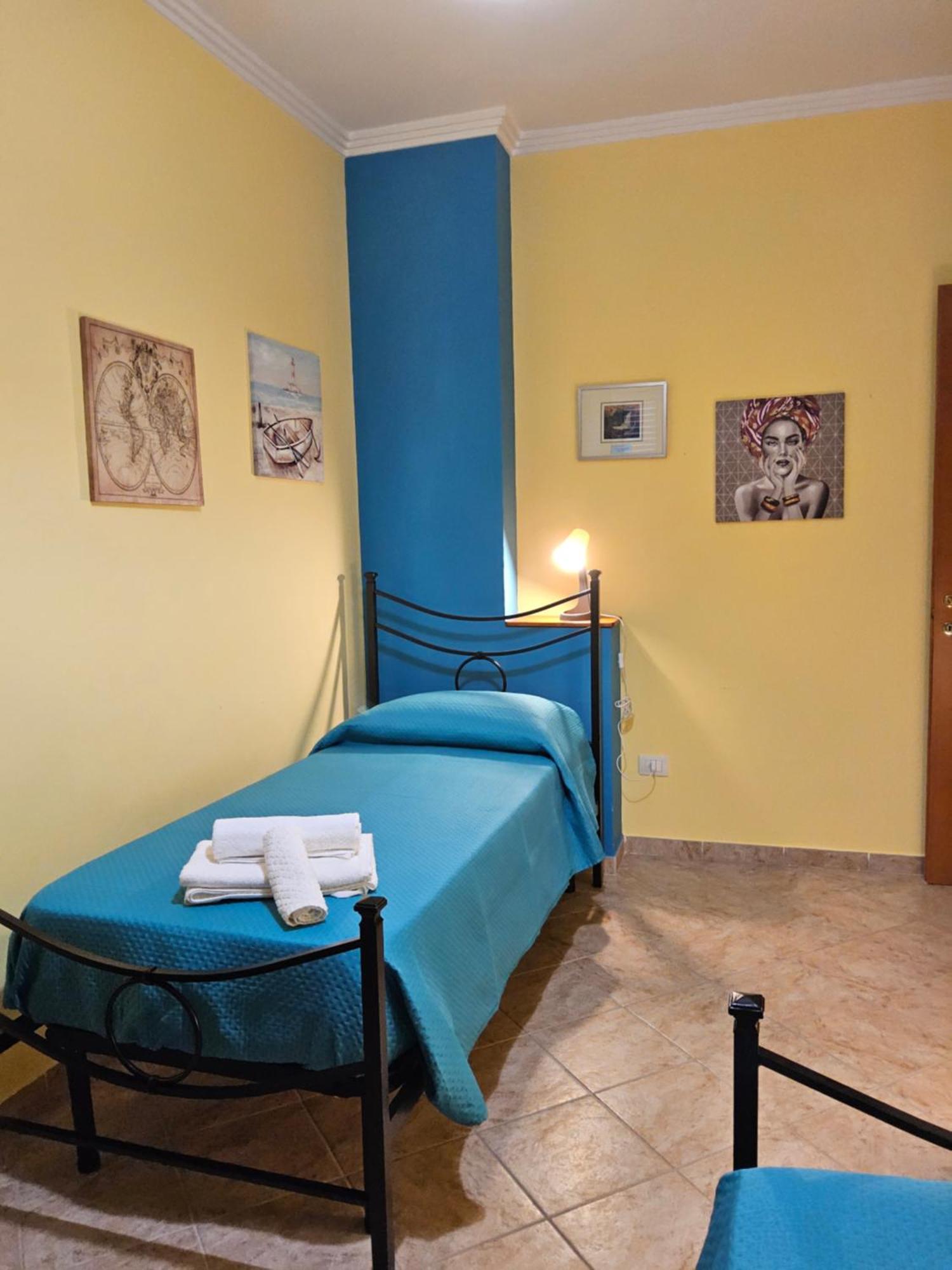 Al Cortile Del Pozzo Apartment Delia Exterior photo