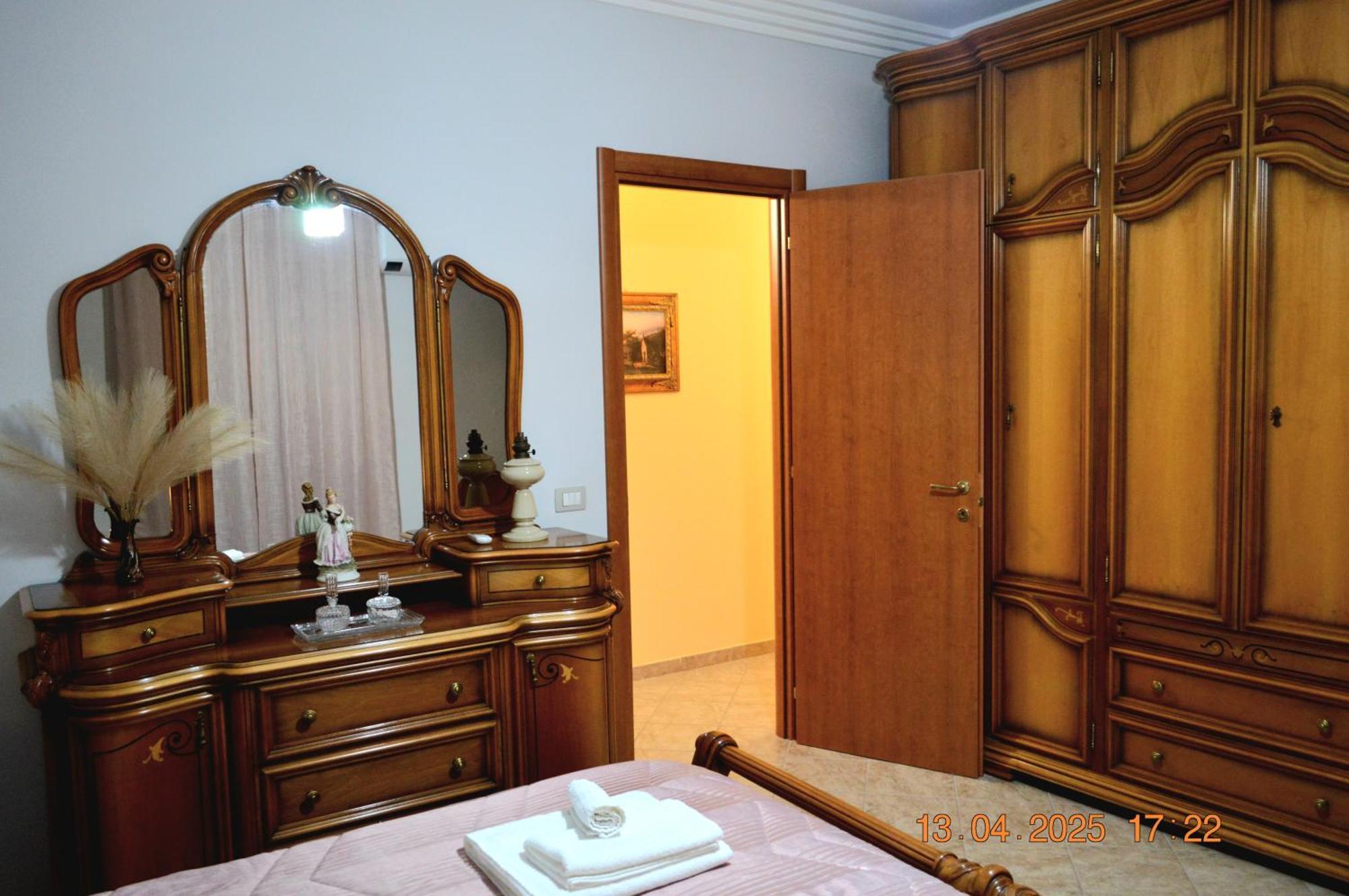 Al Cortile Del Pozzo Apartment Delia Exterior photo