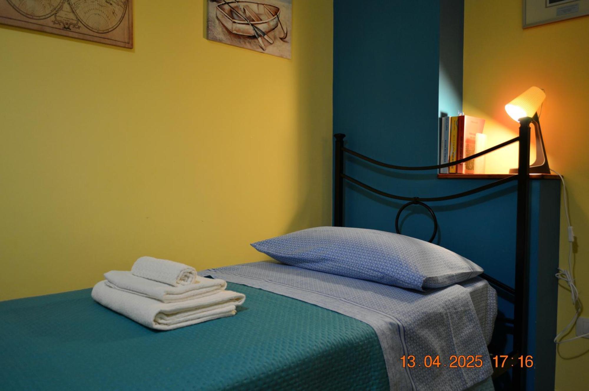 Al Cortile Del Pozzo Apartment Delia Exterior photo